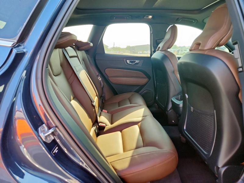 2021 VOLVO XC60 T5 MO YV4102DK3M1726962