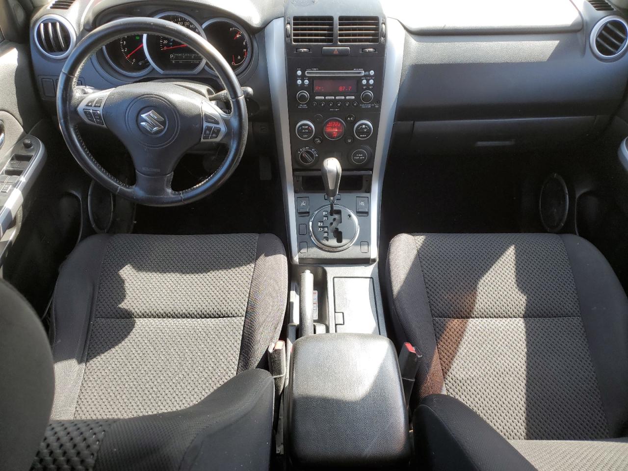 SUZUKI GRAND VITARA PREMIUM