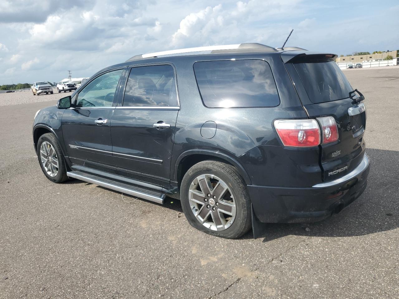 GMC ACADIA DENALI