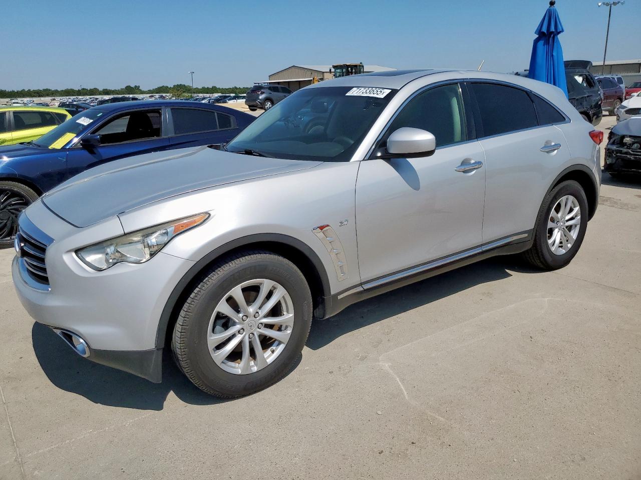 INFINITI QX70