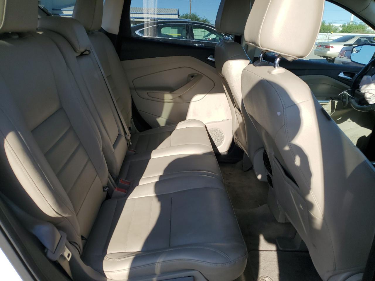 FORD ESCAPE TITANIUM