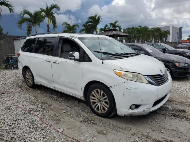 2014 TOYOTA SIENNA XLE #3255385416