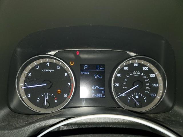 2018 HYUNDAI ELANTRA SE 5NPD74LF7JH353490