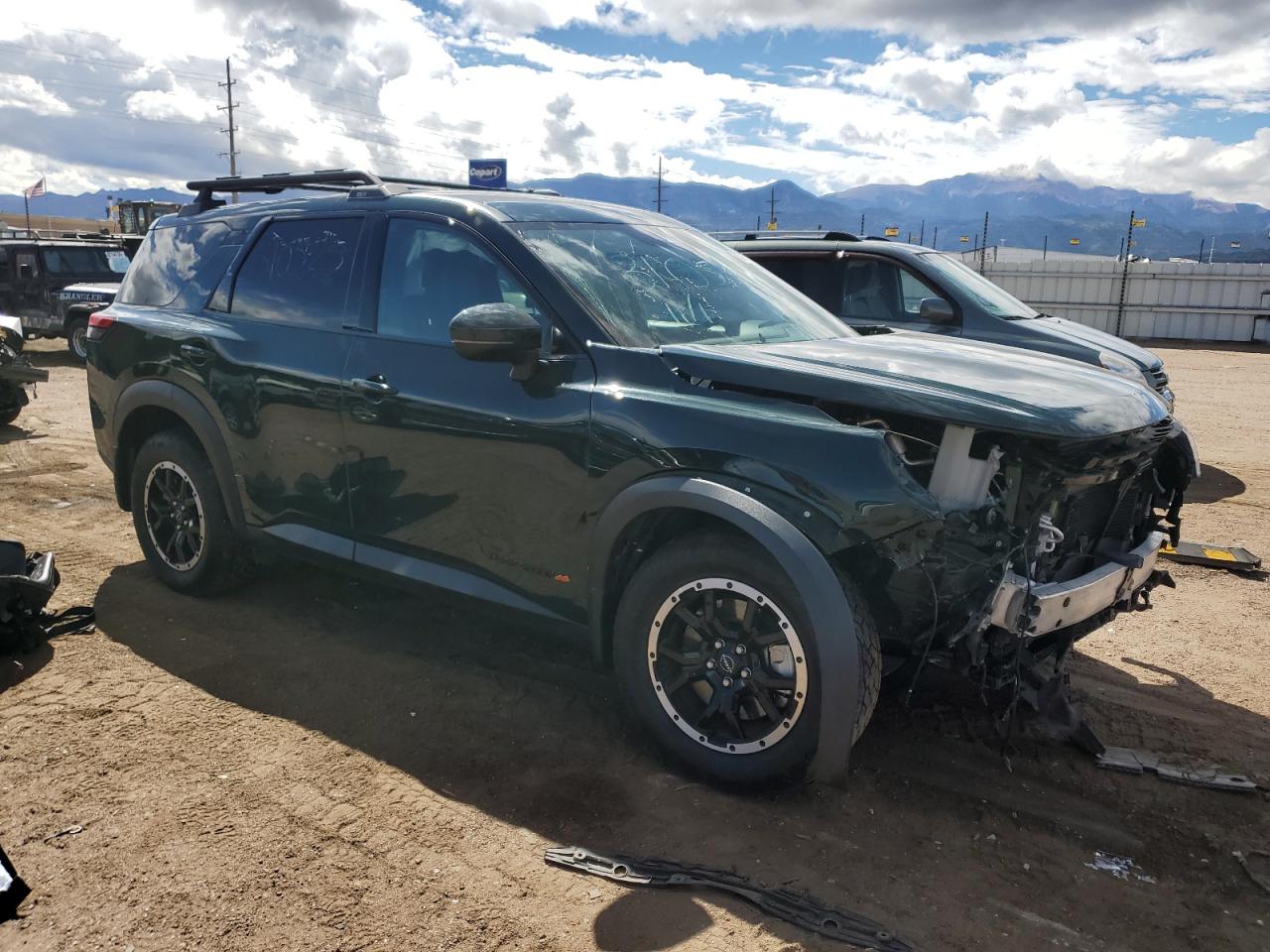 NISSAN PATHFINDER SV