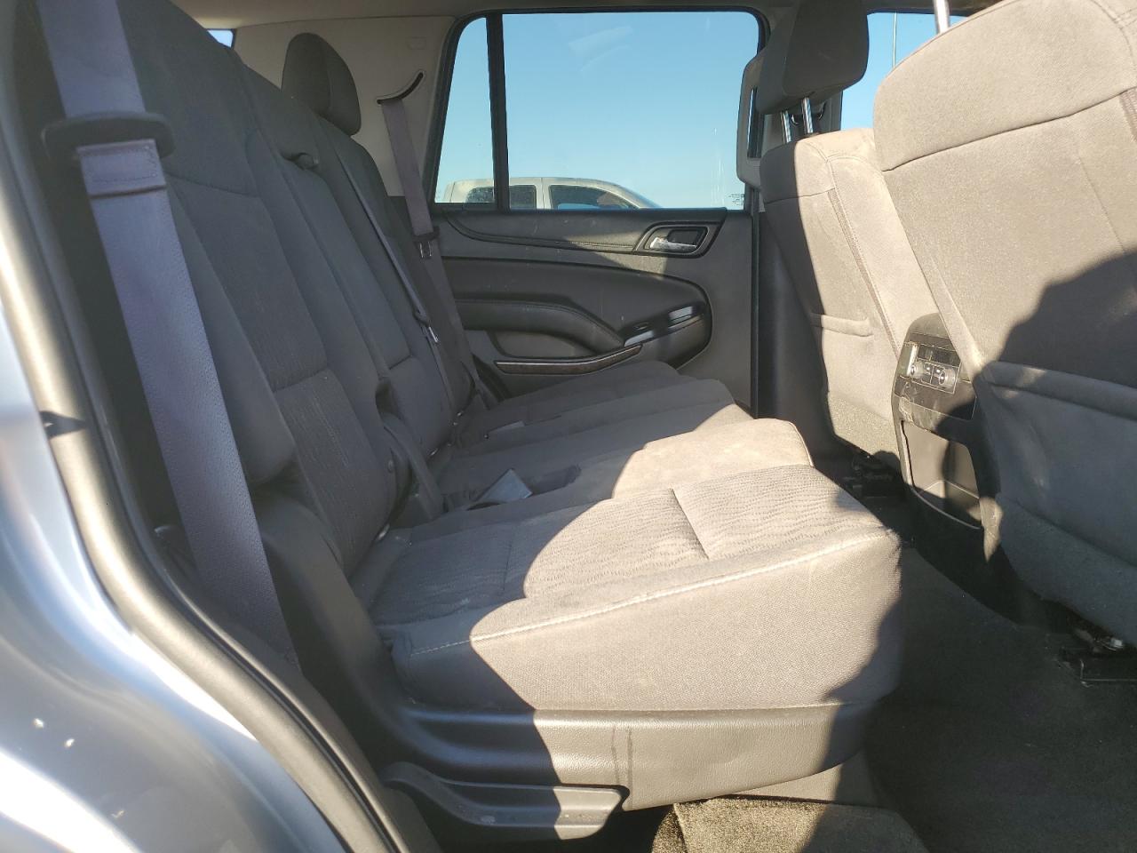 CHEVROLET TAHOE C1500 LS