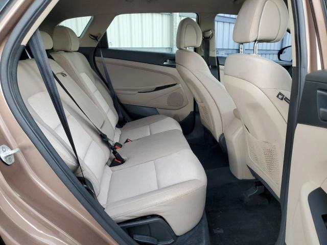 2017 HYUNDAI TUCSON SE KM8J23A41HU289116
