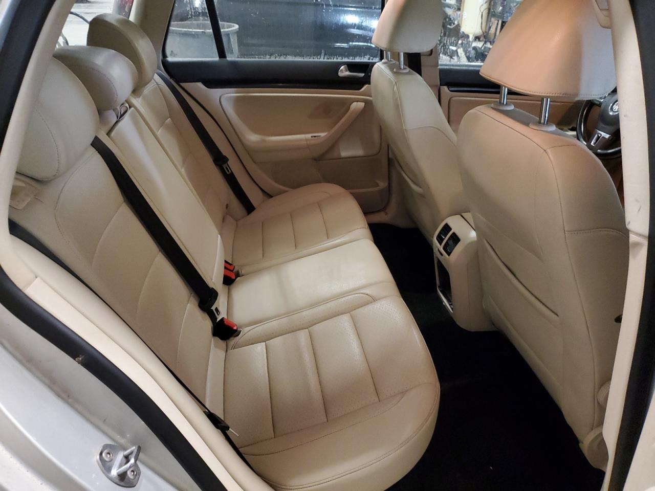 VOLKSWAGEN JETTA TDI