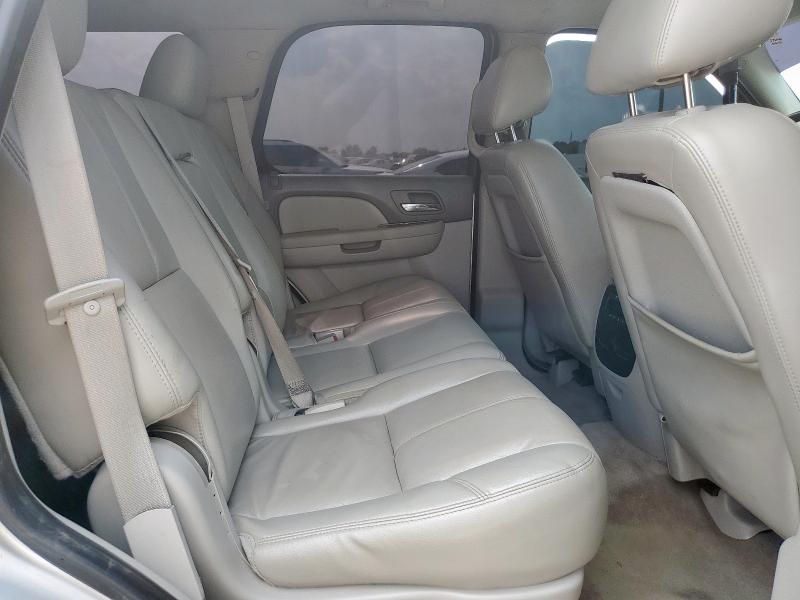 2011 CHEVROLET TAHOE C150 - 1GNSCBE08BR176692