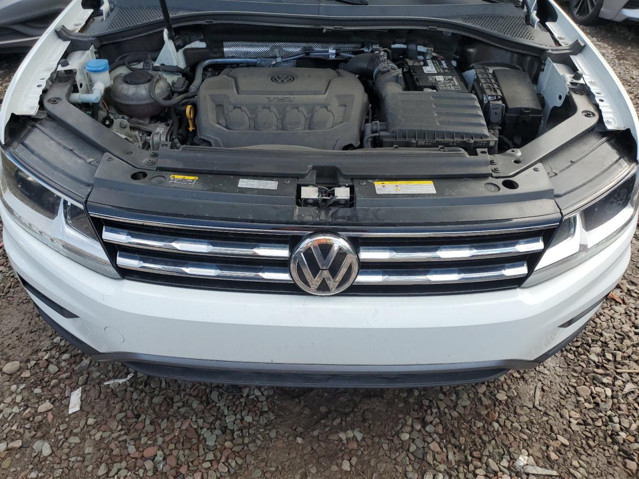 VOLKSWAGEN TIGUAN SE