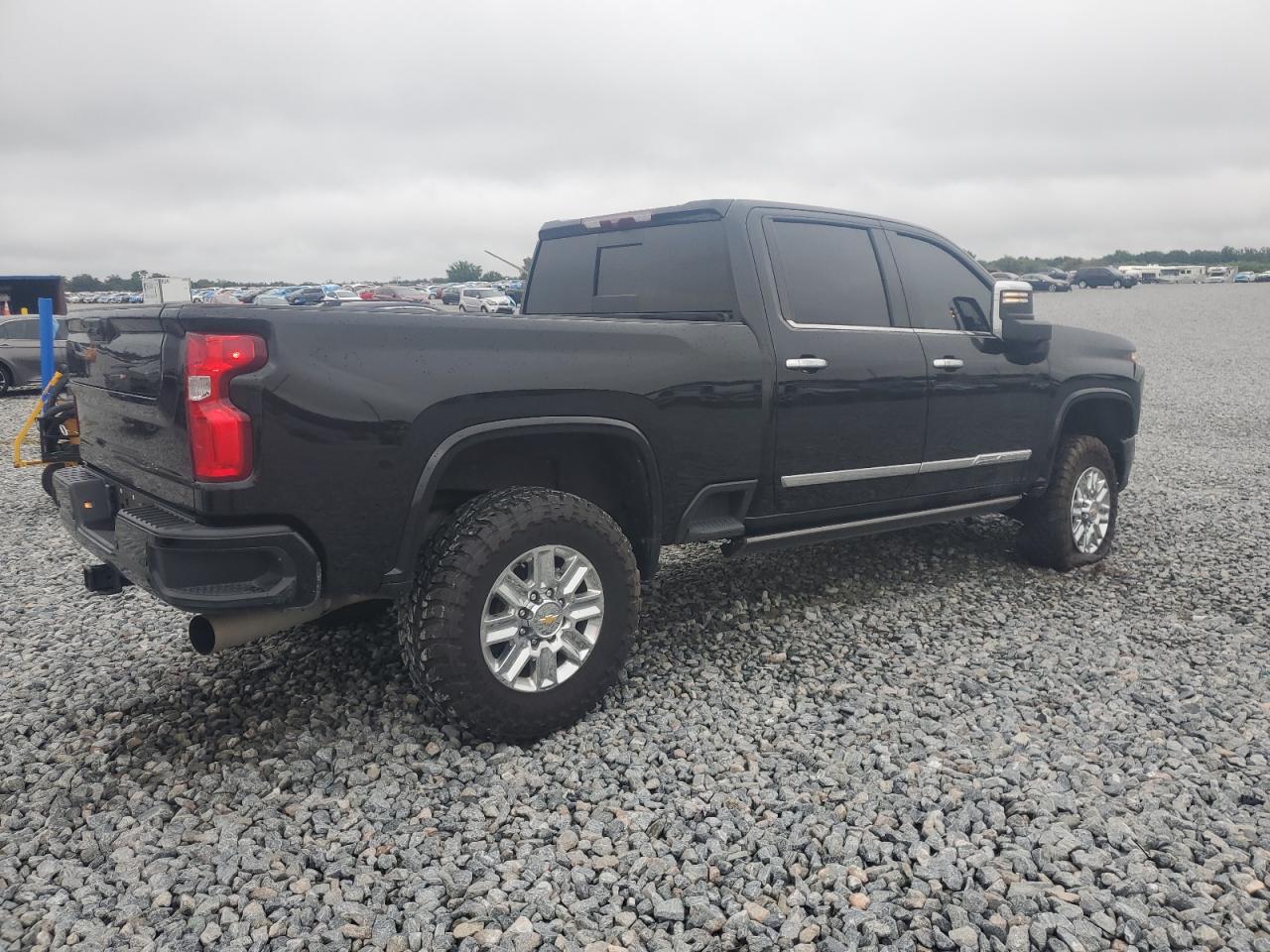 CHEVROLET SILVERADO K2500 HIGH COUNTRY