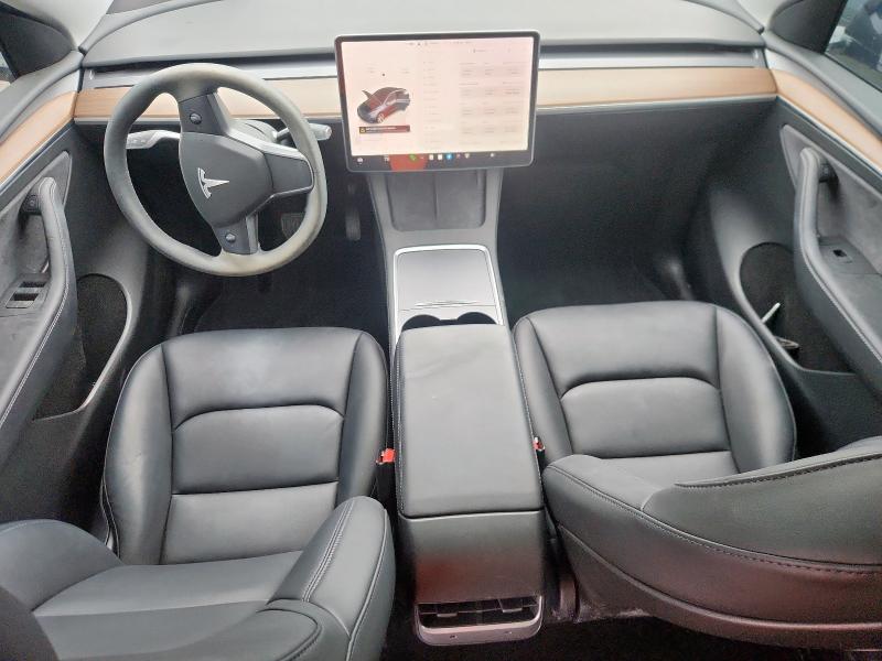 2024 TESLA MODEL Y 7SAYGAEEXRF084368