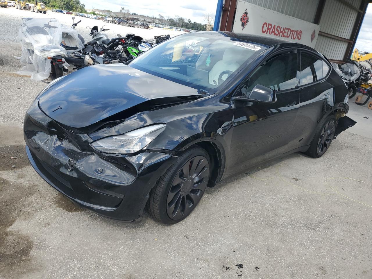 TESLA MODEL Y