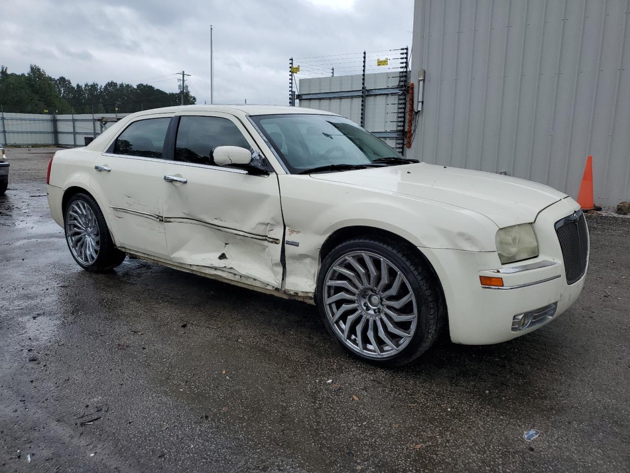Lot #3282610870 2008 CHRYSLER 300 TOURIN