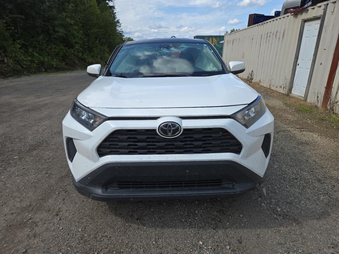 TOYOTA RAV4 LE