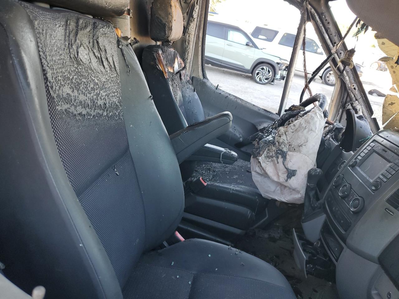 MERCEDES-BENZ SPRINTER 2500