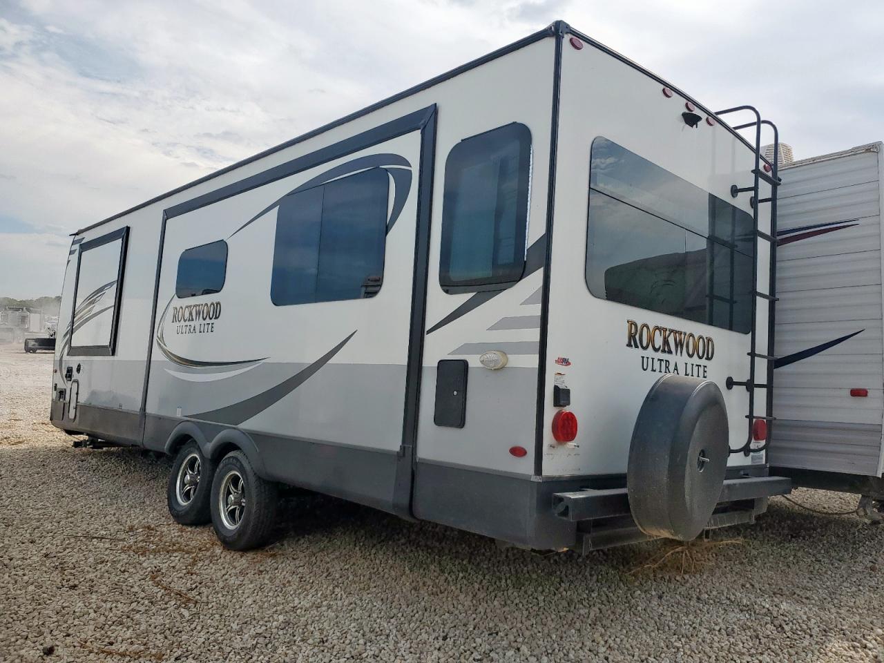Lot #3311663250 2020 ROCKWOOD ULTRA LITE