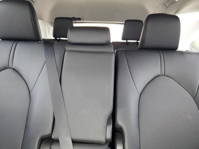 2024 TOYOTA GRAND HIGHLANDER XLE 5TDAAAB53RS008037
