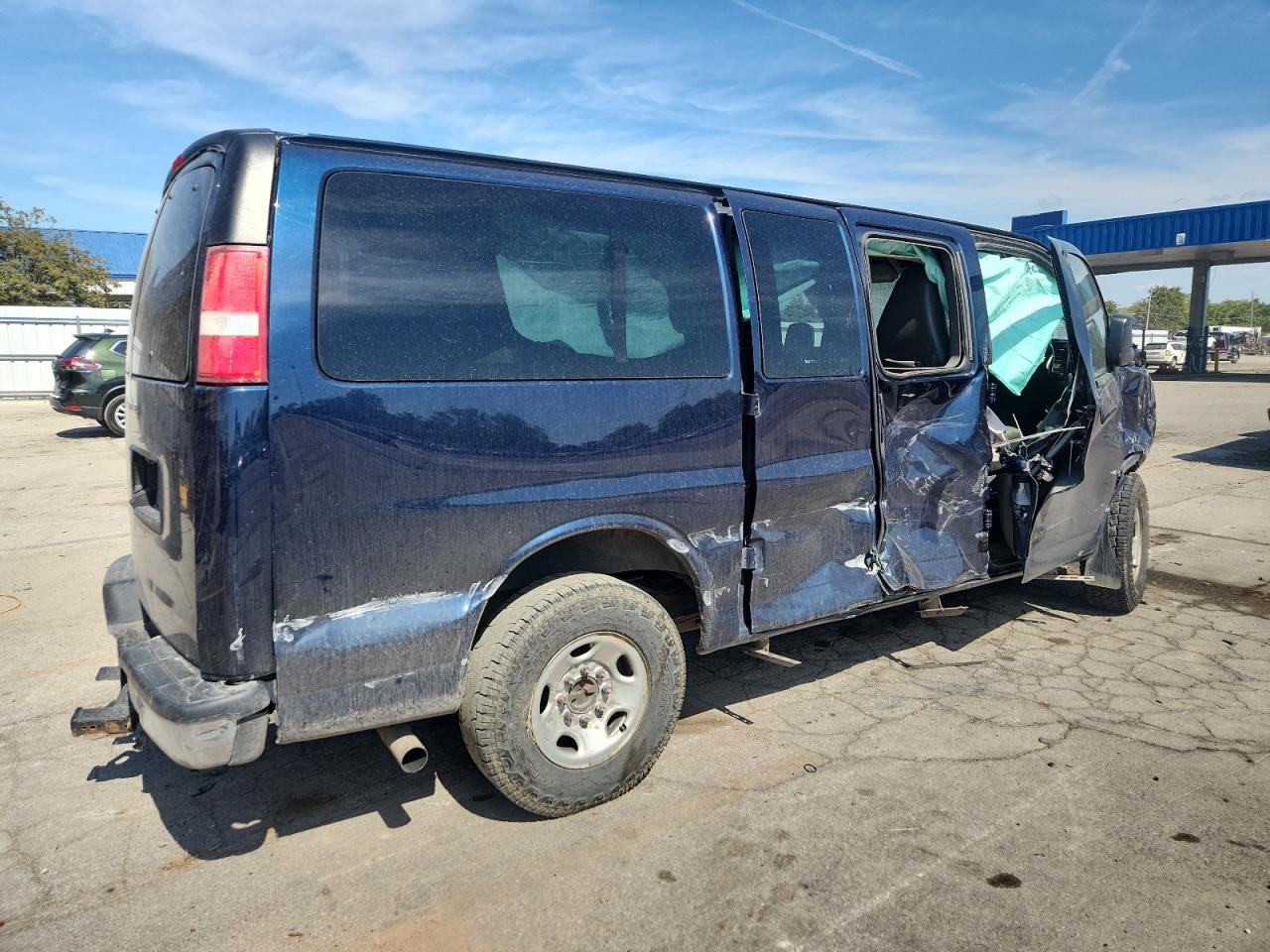 CHEVROLET EXPRESS LT