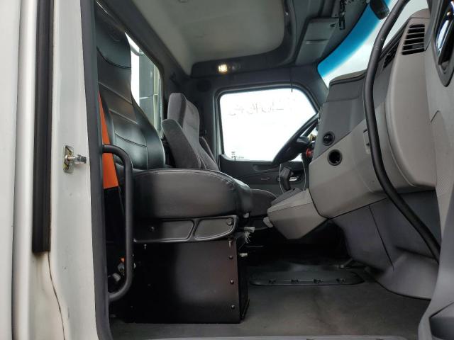 2017 PETERBILT TRACTOR 579 #3285540267