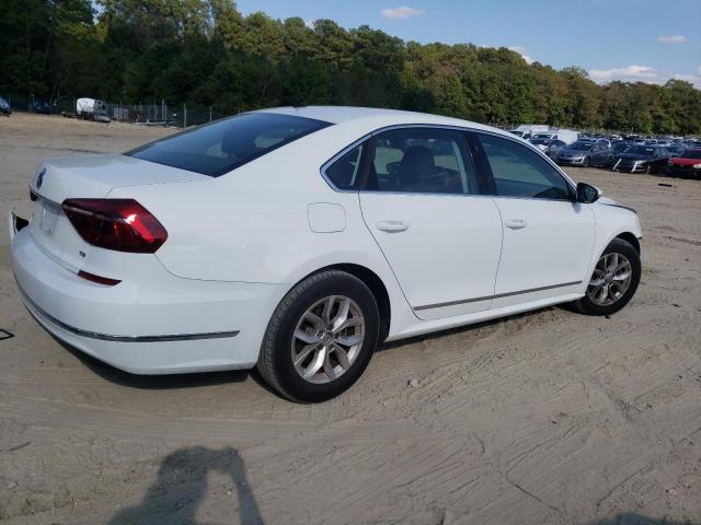 2017 VOLKSWAGEN PASSAT S 1VWAT7A34HC069312