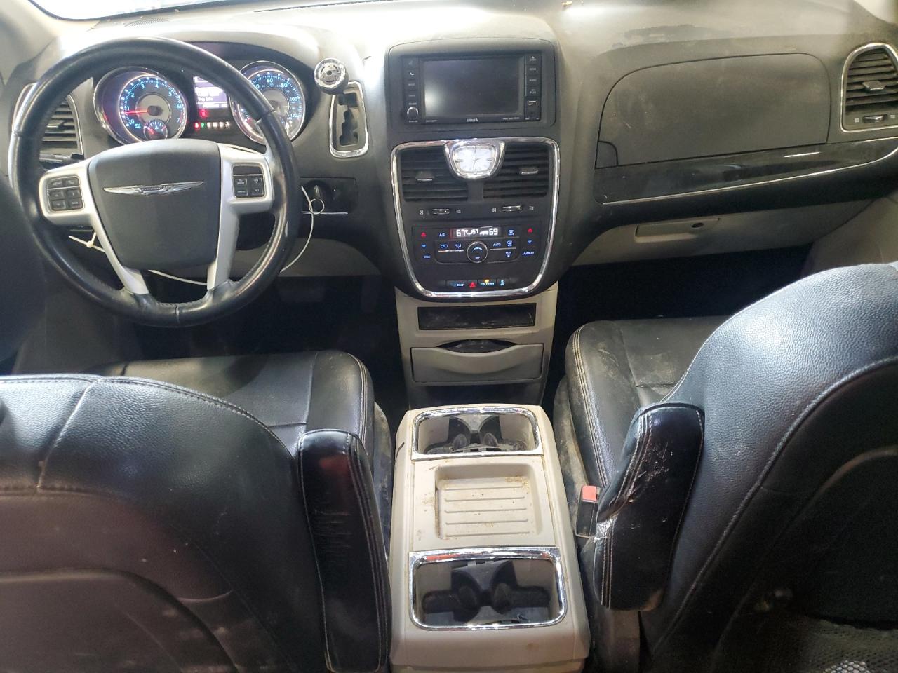 CHRYSLER TOWN & COUNTRY TOURING