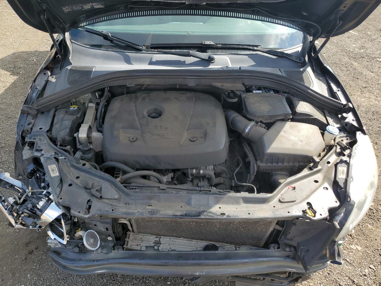 VOLVO XC60 T5 DYNAMIC