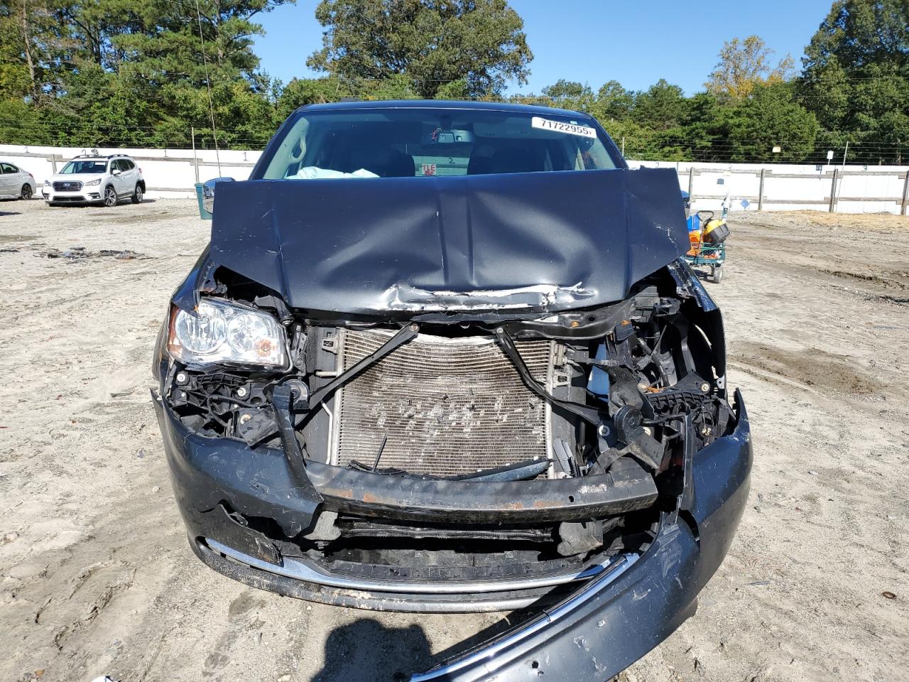 CHRYSLER TOWN & COUNTRY TOURING L