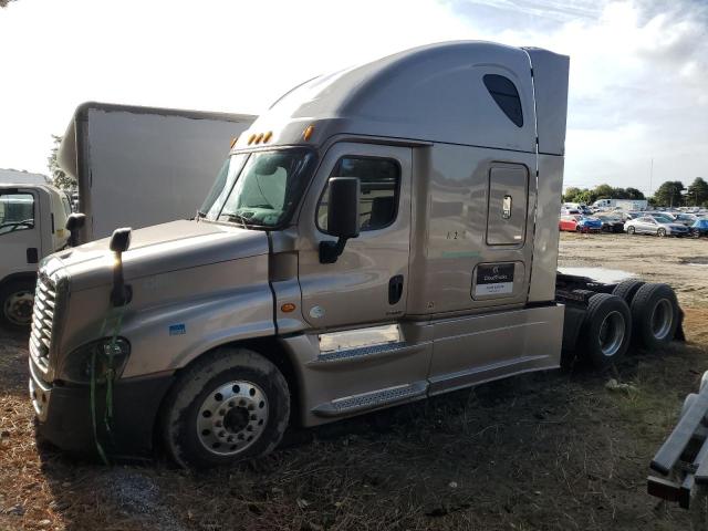 2016 FREIGHTLINER CASCADIA 1 #3284819554