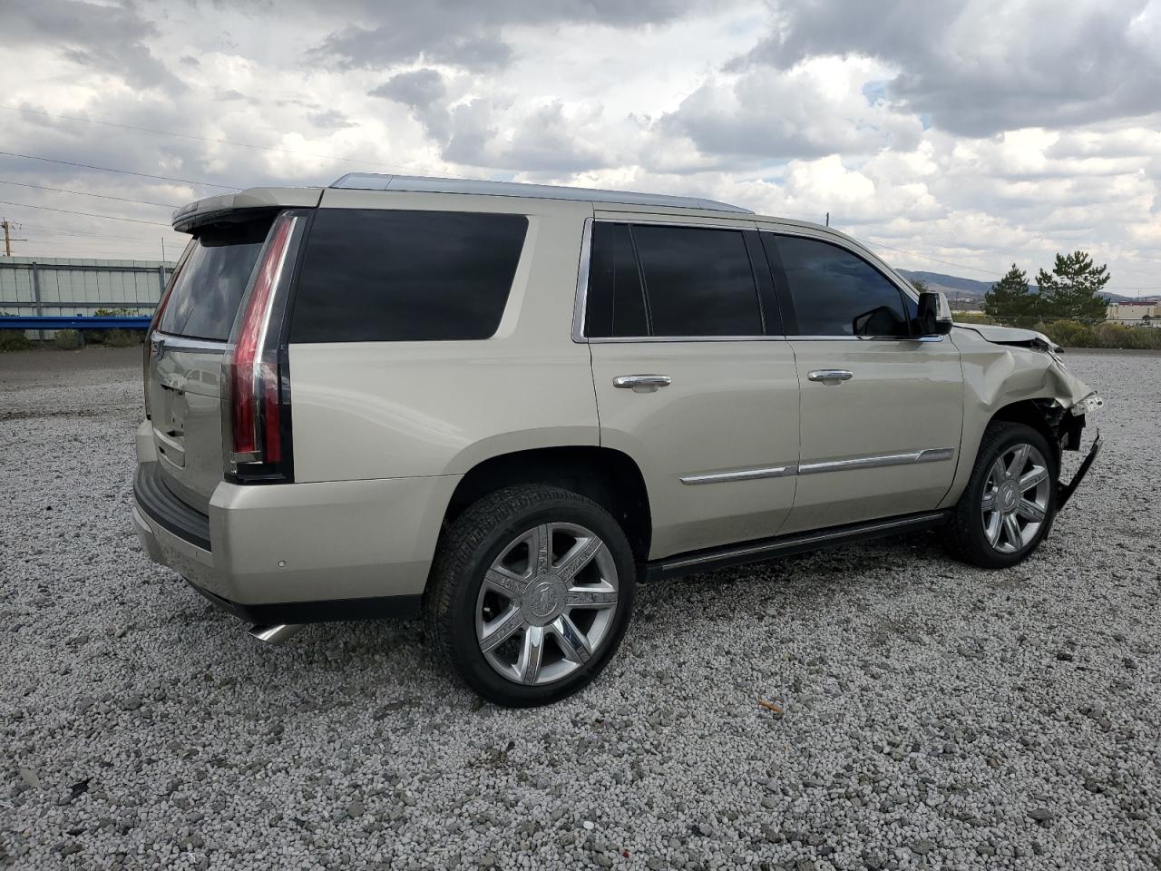 CADILLAC ESCALADE PREMIUM LUXURY