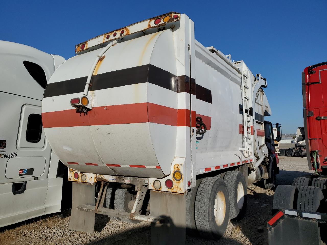 Lot #3255481392 2005 AUTOCAR UNKNOWN