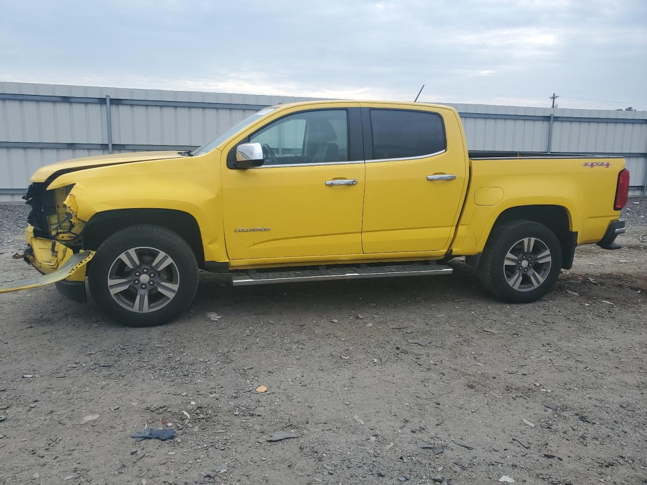 CHEVROLET COLORADO LT