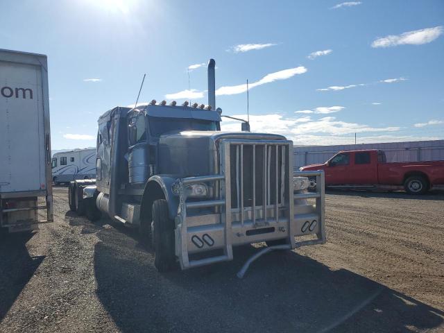 Global Auto Auctions: 2016 PETERBILT 389