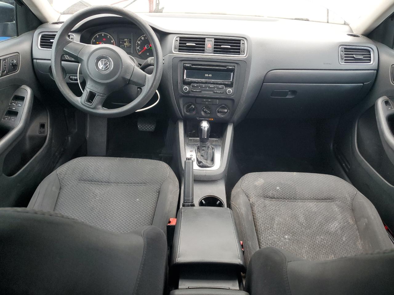 VOLKSWAGEN JETTA BASE