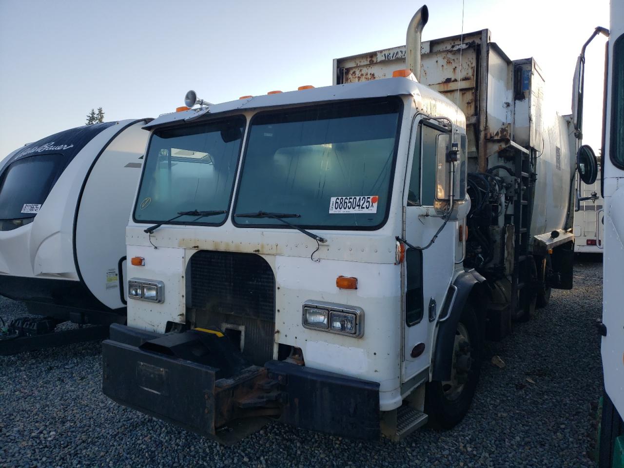 Lot #3286533164 2007 PNTW REFUSE TRUCK