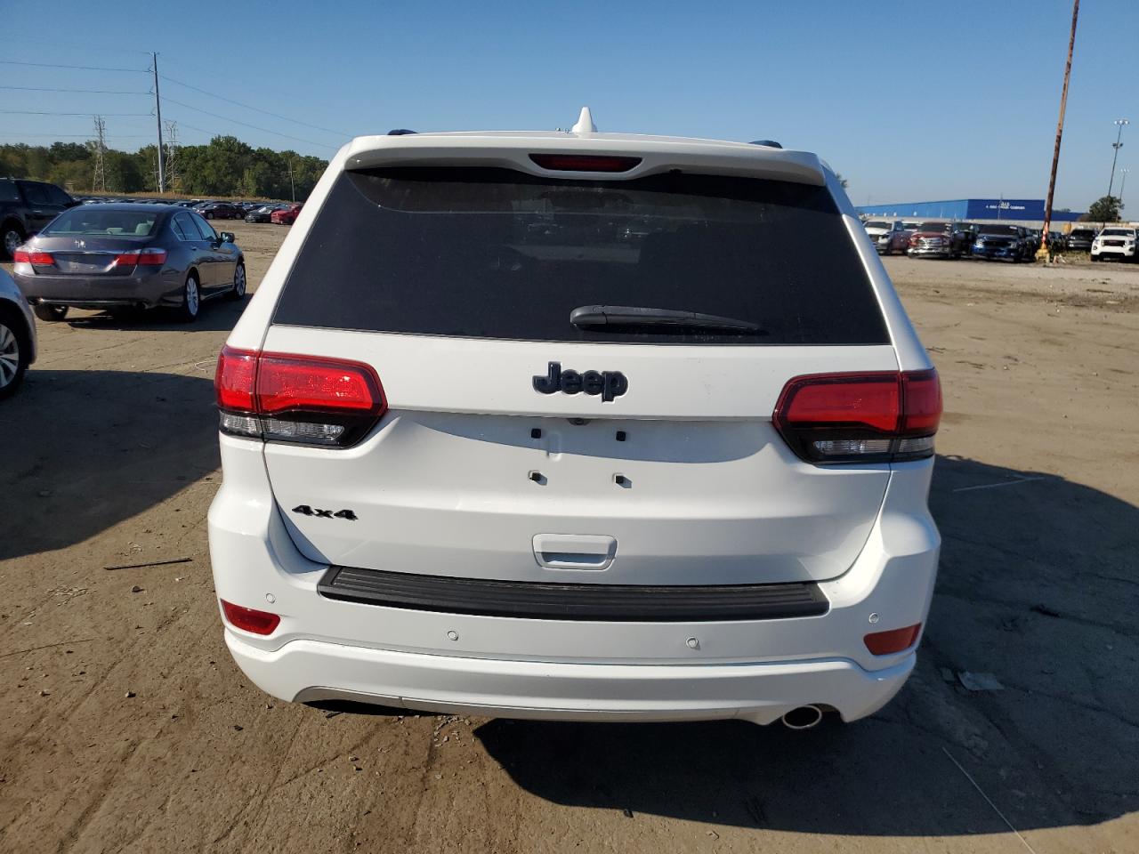 JEEP GRAND CHEROKEE LAREDO