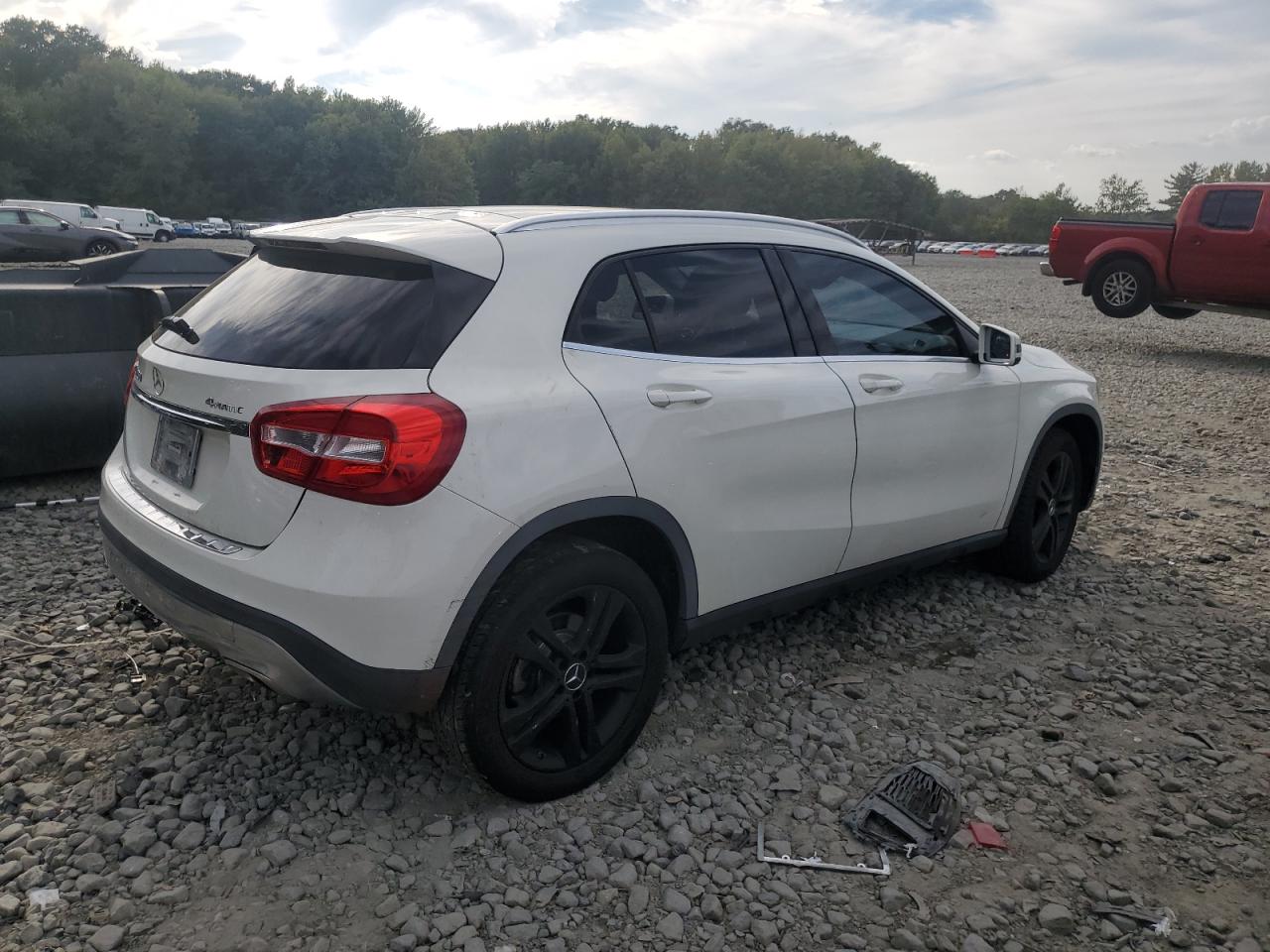 MERCEDES-BENZ GLA-CLASS 250 4MATIC