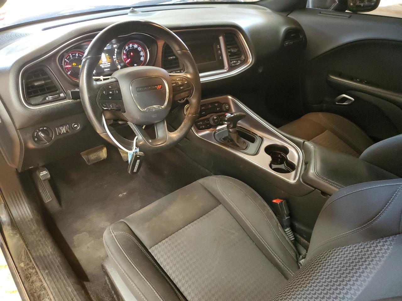 DODGE CHALLENGER SXT