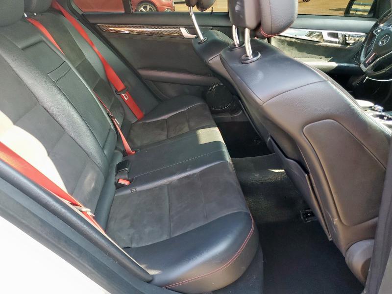 2013 MERCEDES-BENZ C 250 - WDDGF4HBXDR267972