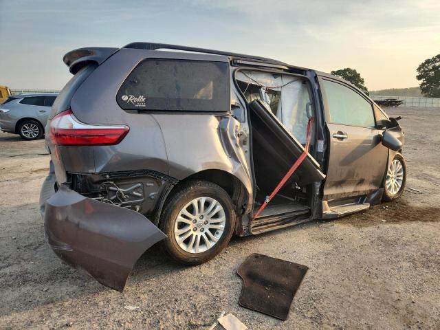 2017 TOYOTA SIENNA 5TDYZ3DC4HS879316