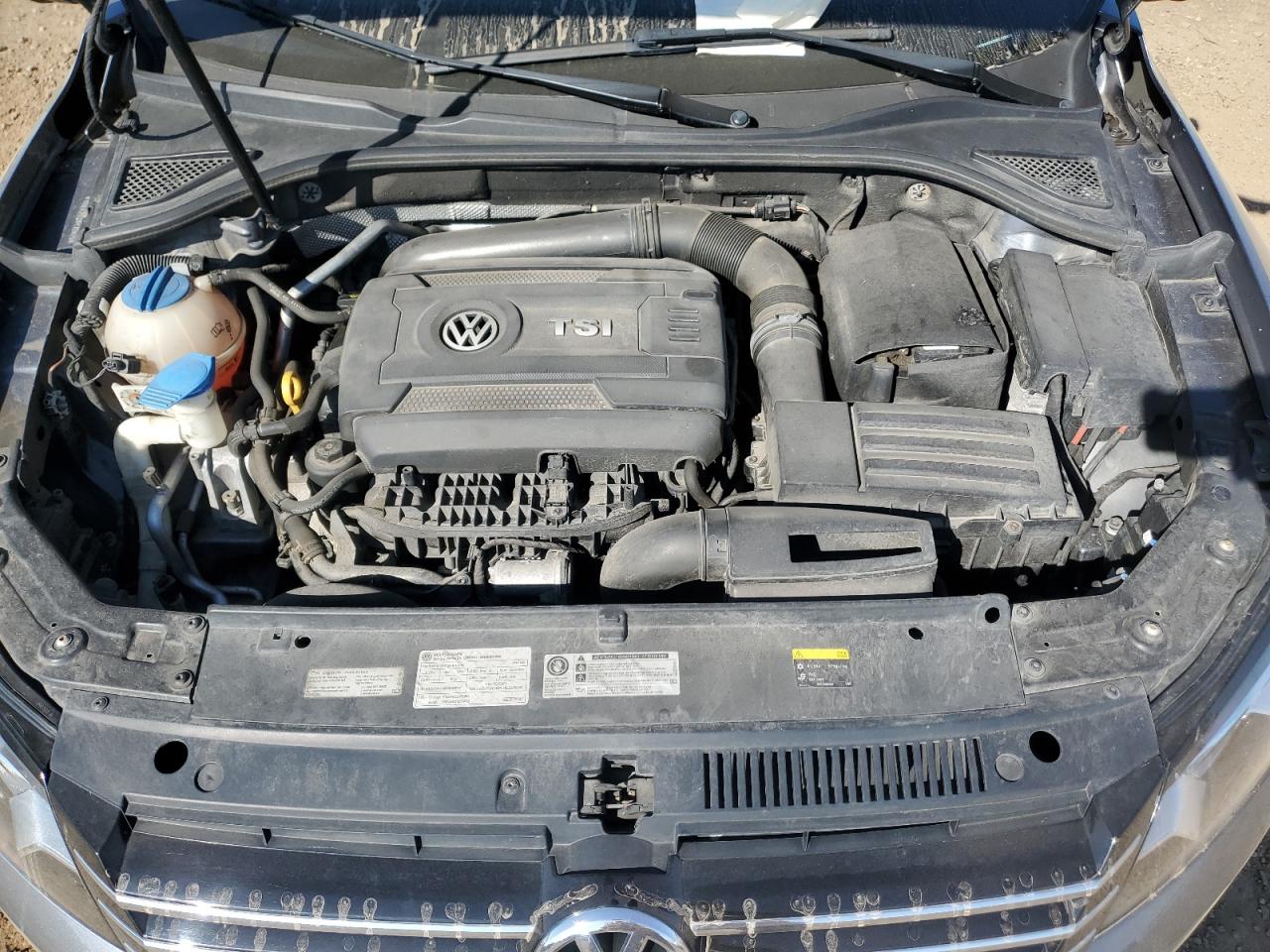 VOLKSWAGEN PASSAT S