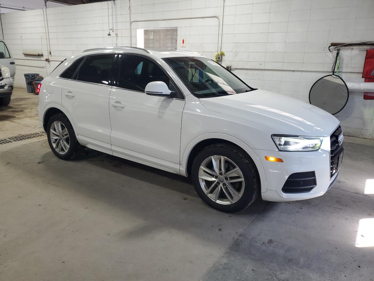 AUDI Q3 PREMIUM PLUS