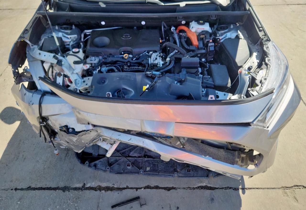 TOYOTA RAV4 XLE PREMIUM