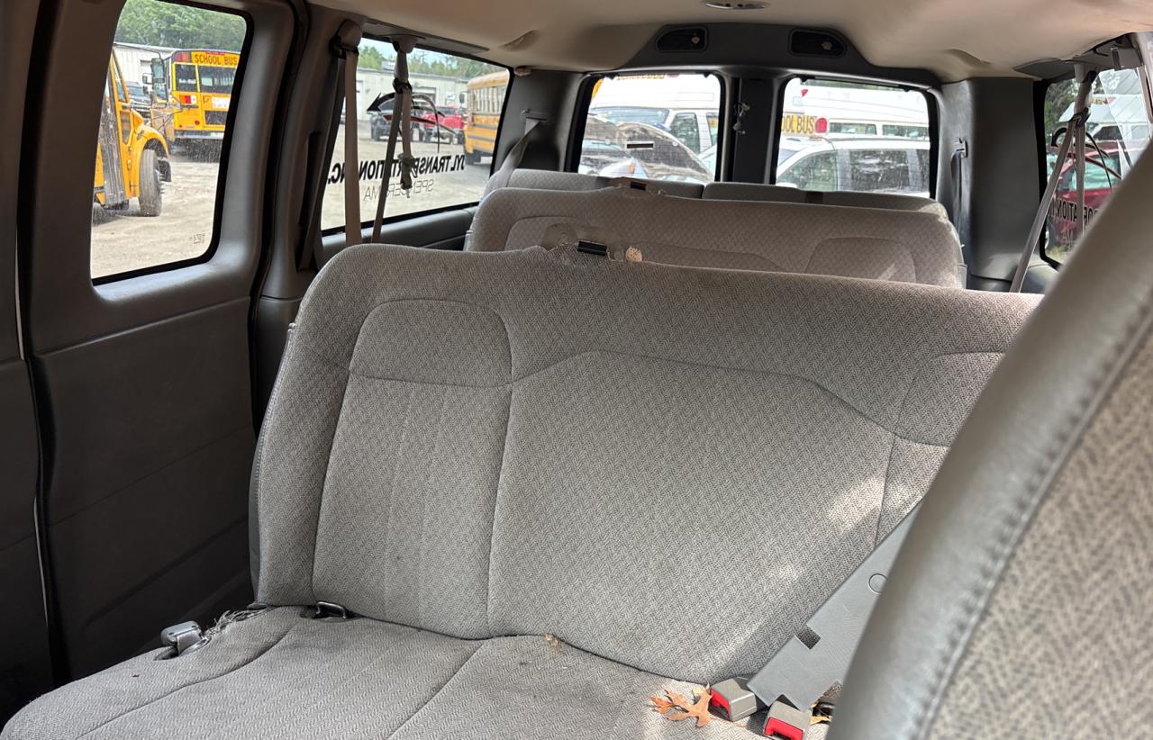 CHEVROLET EXPRESS LT