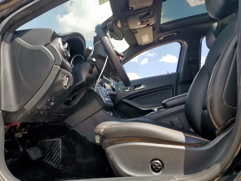 2018 MERCEDES-BENZ GLA 250 4M WDCTG4GB3JJ526779