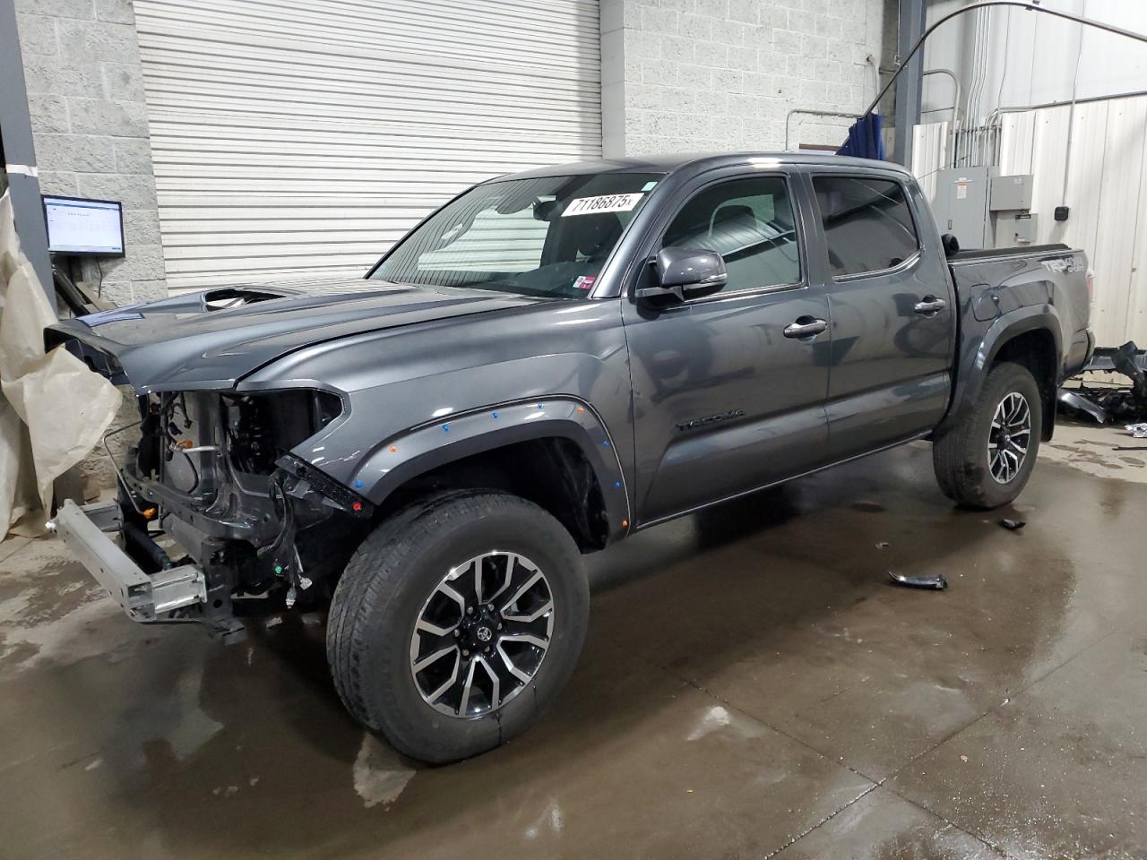 TOYOTA TACOMA DOUBLE CAB