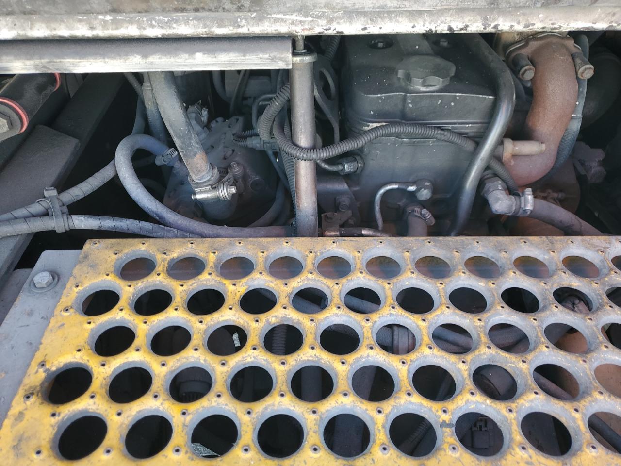 Lot #3285682683 2016 OTTAWA YARD TRACTOR OTTAWA