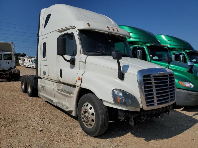 Global Auto Auctions: 2016 FREIGHTLINER CASCADIA 1