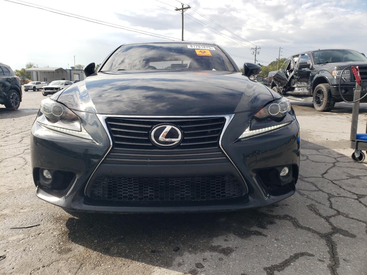 LEXUS IS 200T