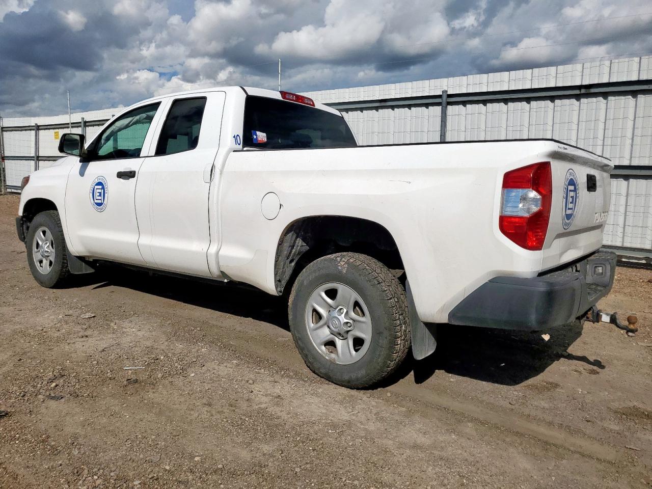 TOYOTA TUNDRA DOUBLE CAB SR