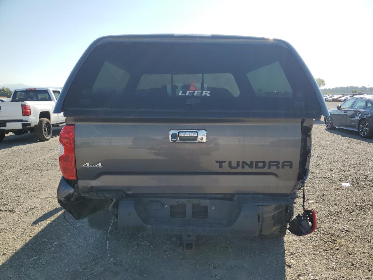 TOYOTA TUNDRA DOUBLE CAB SR